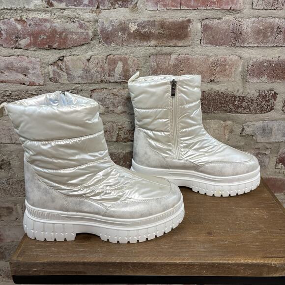 Dirty Laundry Snow Rain Moon Boots 10 - Picture 4 of 9